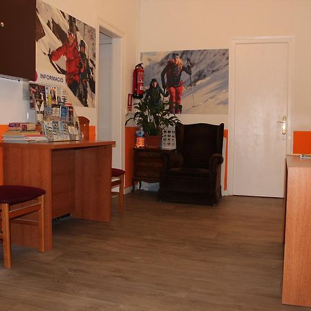Pension Arosa Барселона Екстериор снимка